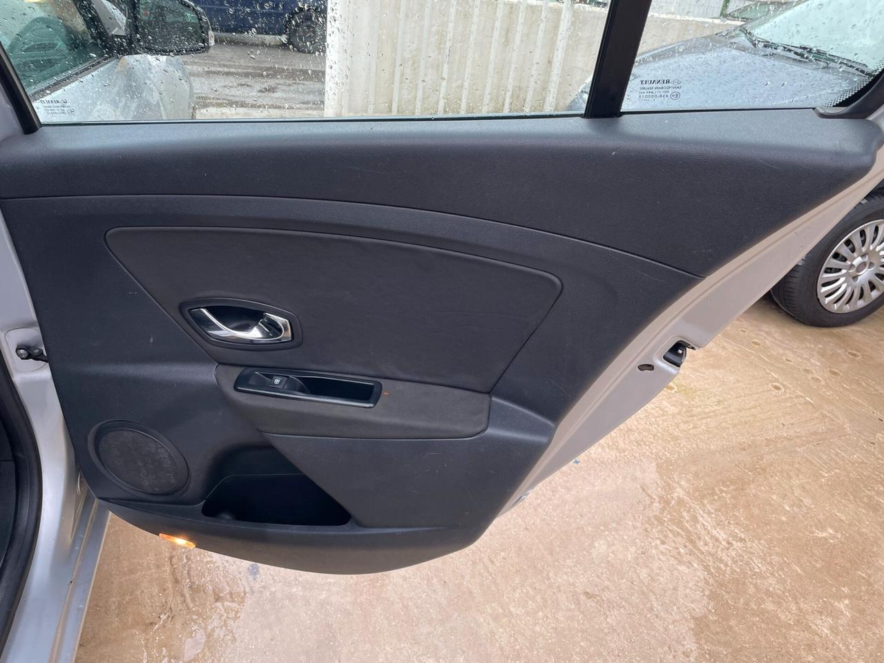 RENAULT MEGANE SPORTER 1.5 dCi - AFFARI FINE ANNO