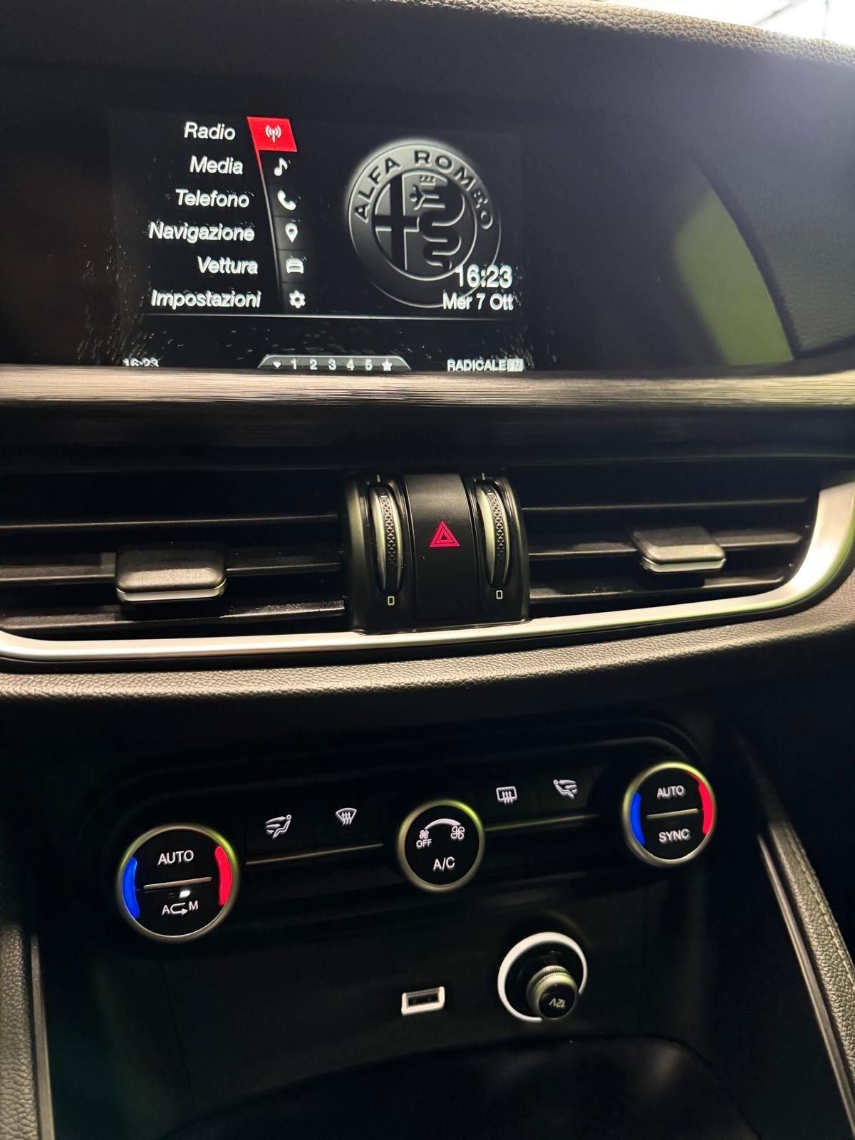 Alfa Romeo Stelvio 2.2 Turbodiesel 180 CV AT8 RWD Executive