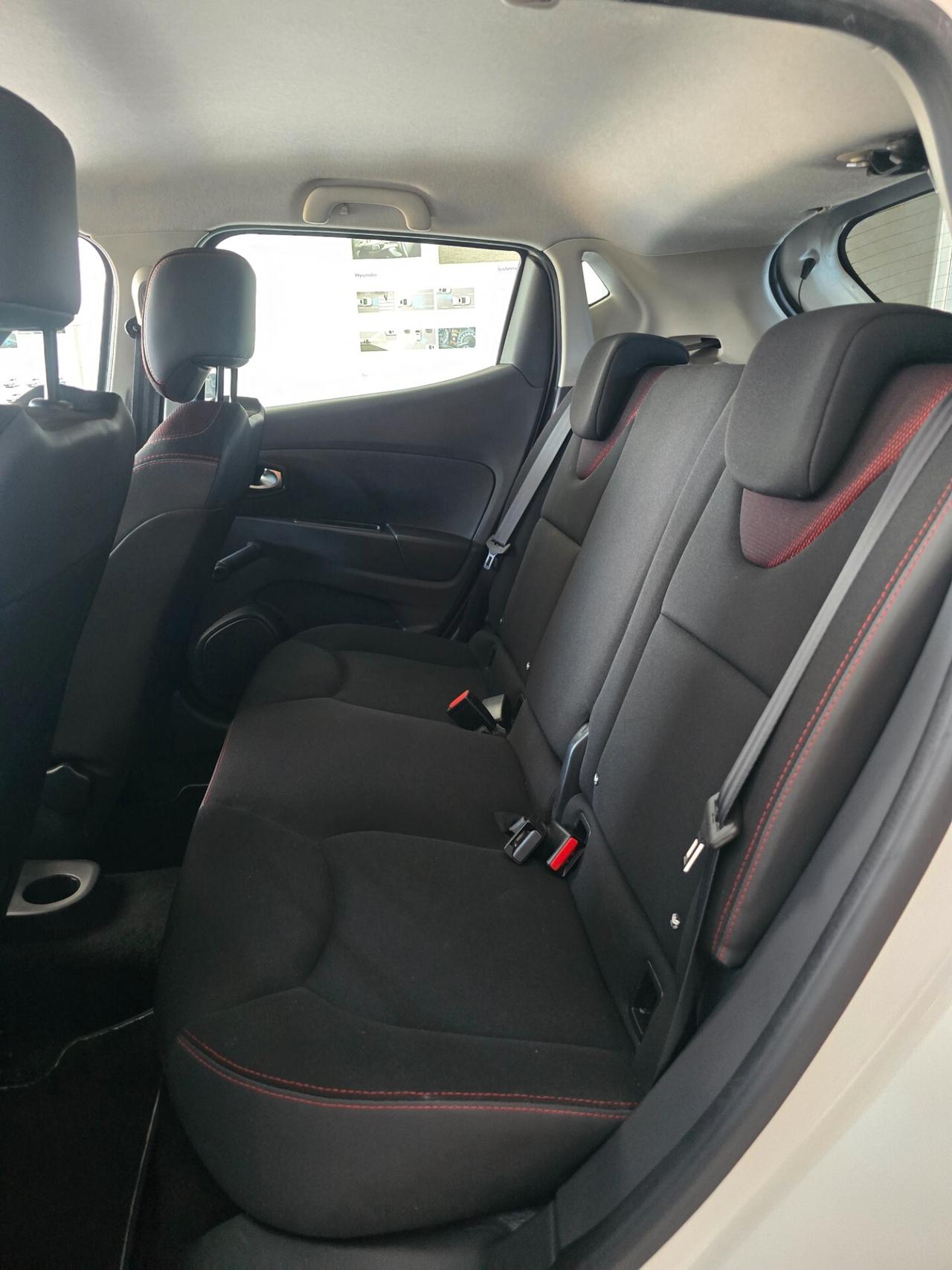 Renault Clio dCi 8V 75 CV Start&Stop 5 porte Energy Duel