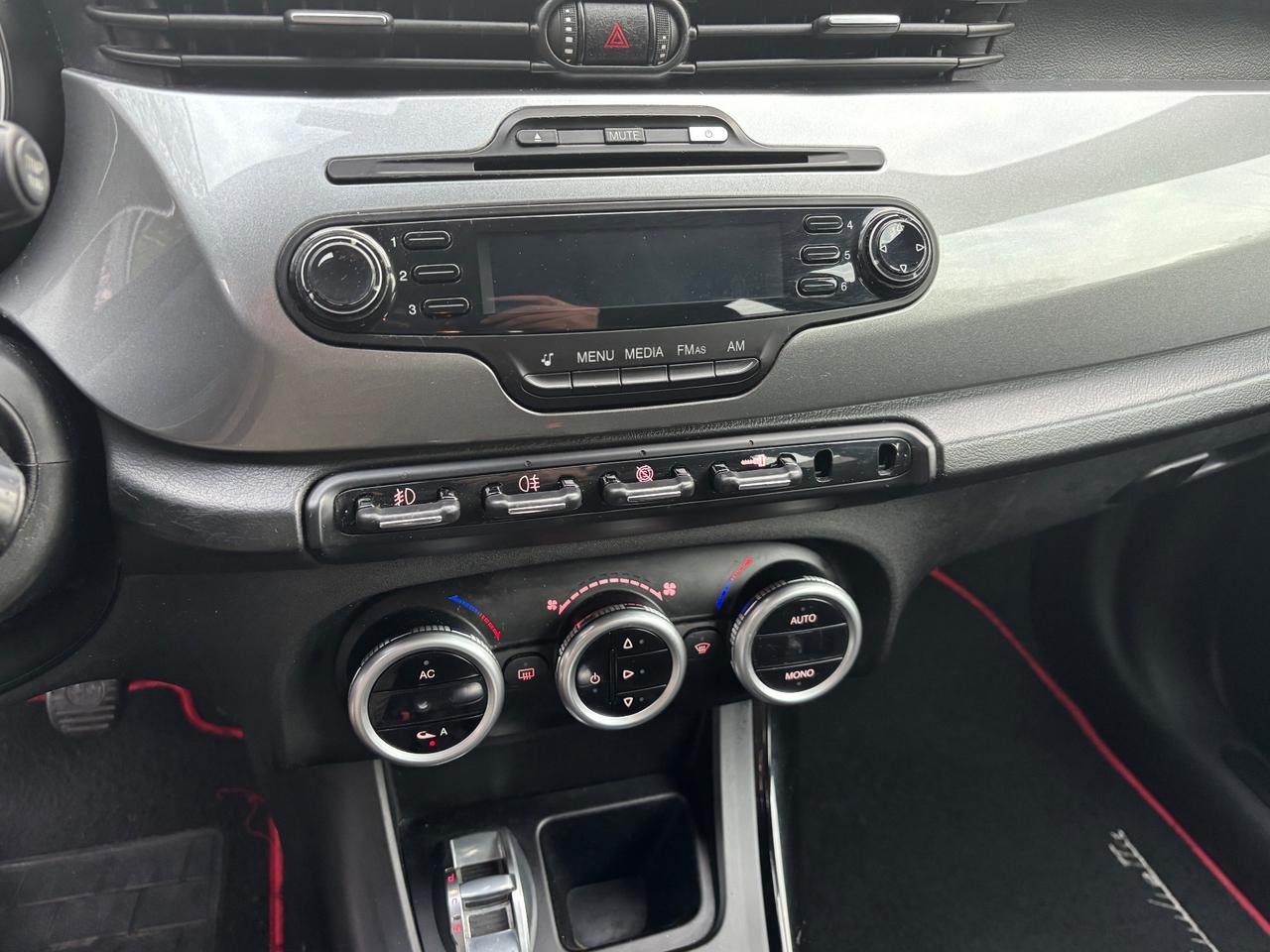 Alfa Romeo Giulietta 2.0 JTDm-2 140 CV Distinctive