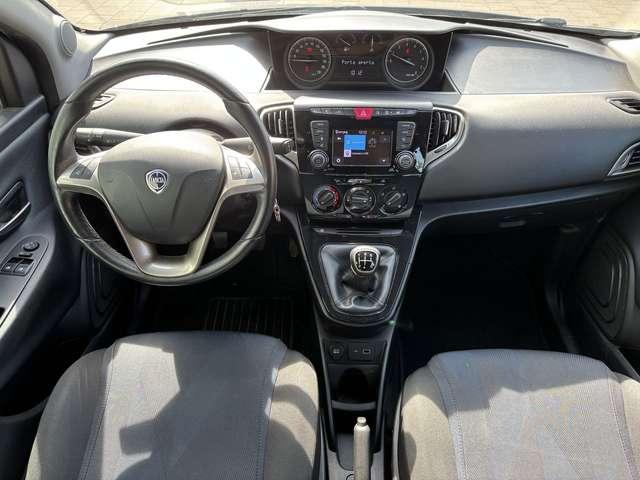 Lancia Ypsilon 1.2 69cv Start& Stop Gold