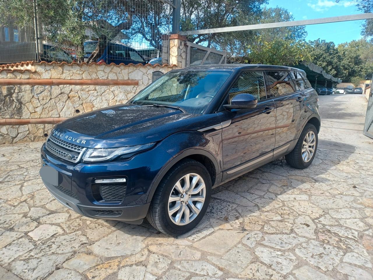 LAND ROVER RANGE ROVER EVOQUE 2.0 PURE 4WD PREZZO TRATTABILE