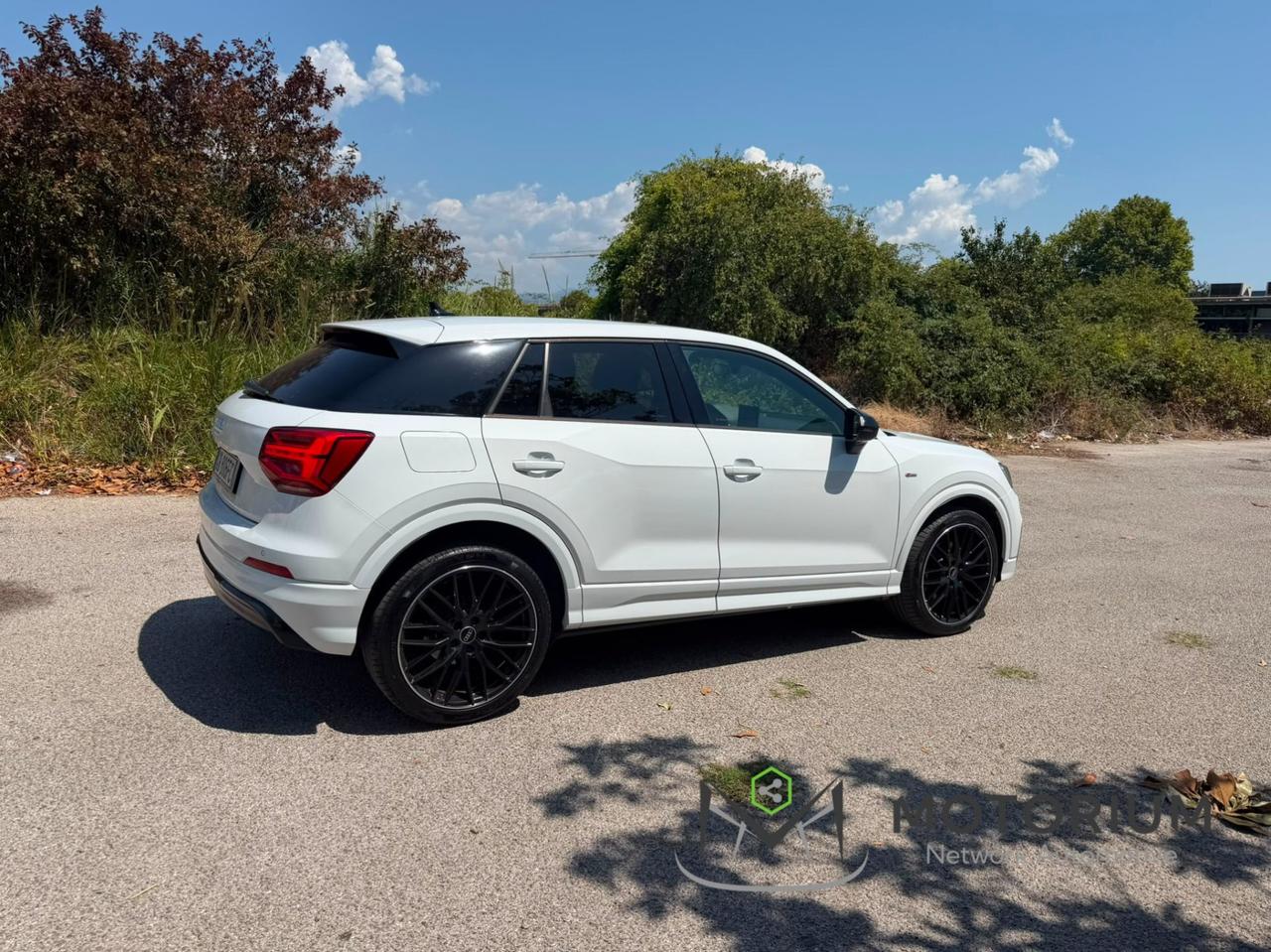 Audi Q2 30 1.6 tdi Identity Black s-tronic my20