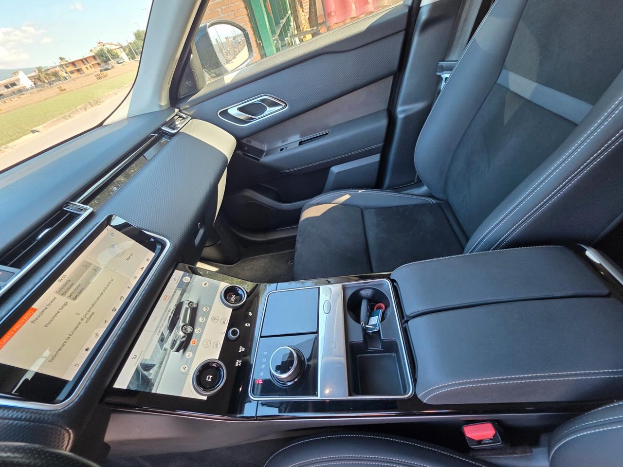 Land Rover Range Velar 2.0D I4 180 CV SE