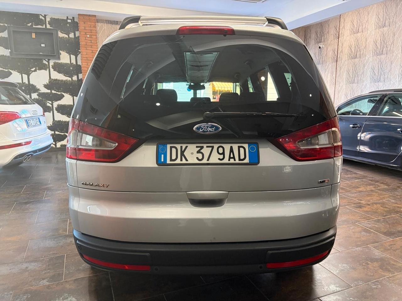 Ford Galaxy 1.8 TDCi 125 CV Ghia