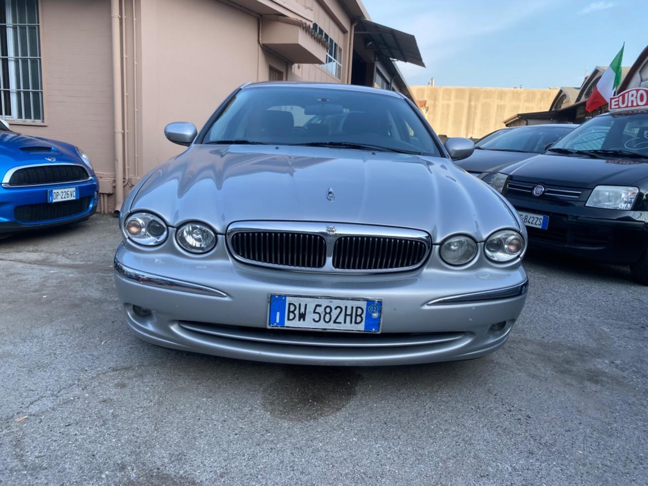 Jaguar X-Type 2 litri V6 24V cat Executive