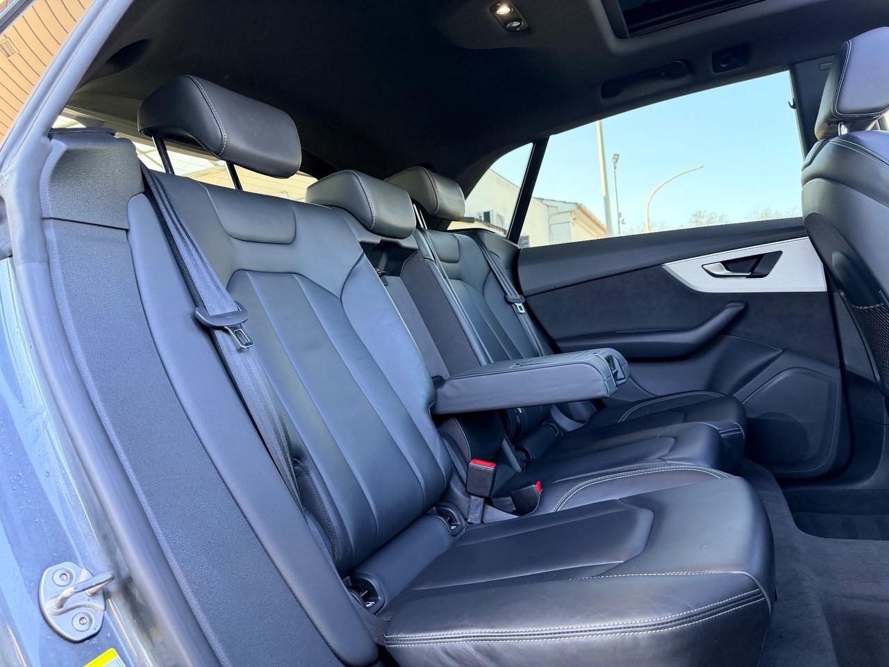 Audi Q8 45 TDI quattro 231cv s line no tasse