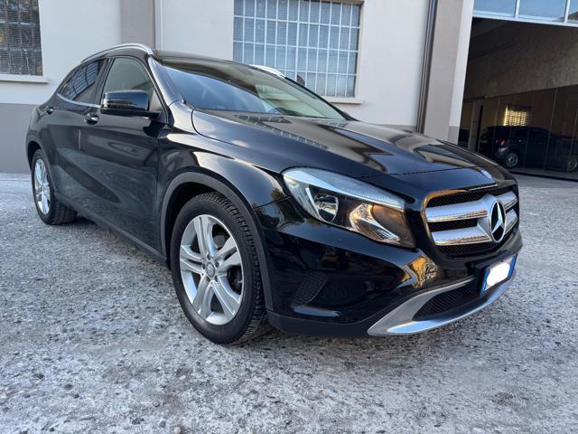 MERCEDES-BENZ GLA 200 CDI Automatic Premium
