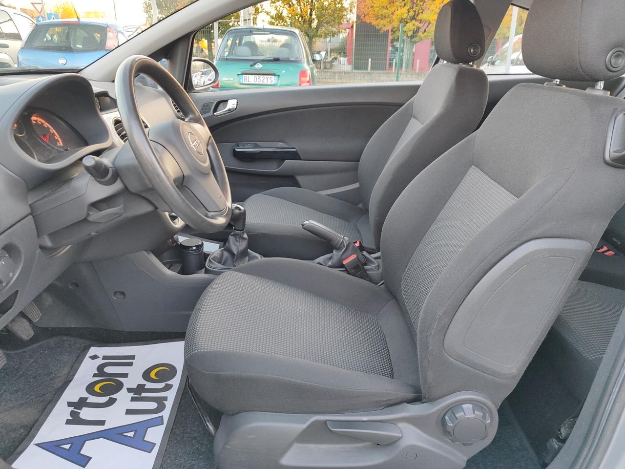 Opel Corsa 1.2 3 porte Enjoy