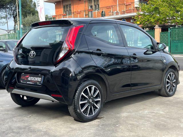 TOYOTA Aygo Connect 1.0 VVT-i 72 CV 5 porte x-play
