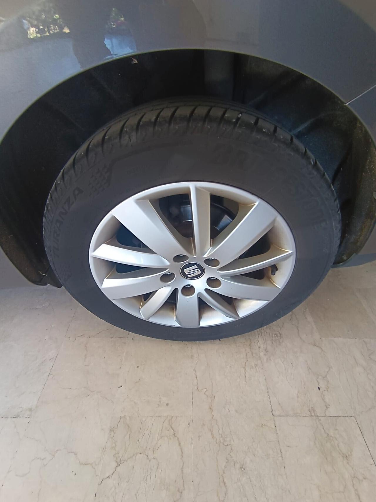 Seat Leon 1.6 TDI ST Style OK NEOPATENTATI