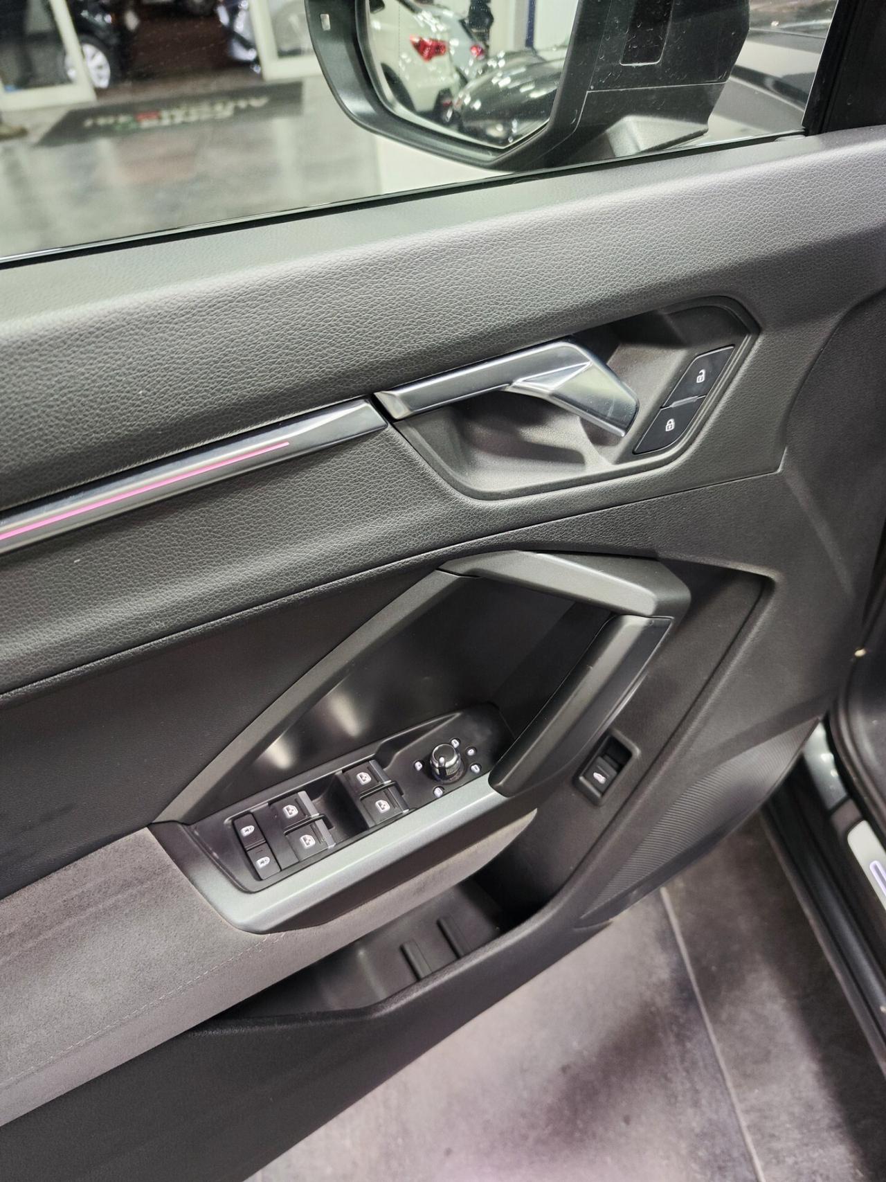 Audi Q3 SPB 40 TDI 190cv S tronic S line Tetto Matrix Black