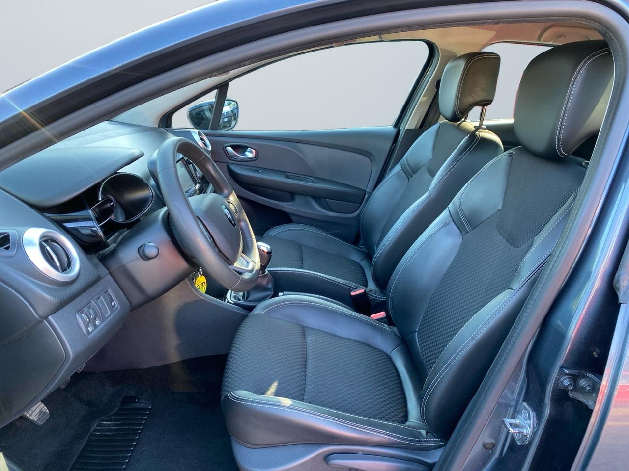 RENAULT Clio IV 2017 - Clio 0.9 tce energy Duel 90cv my18