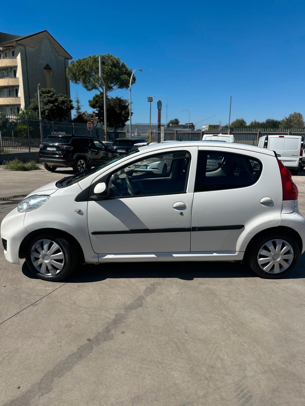 Peugeot 107 1.0 68CV 5p. Allure