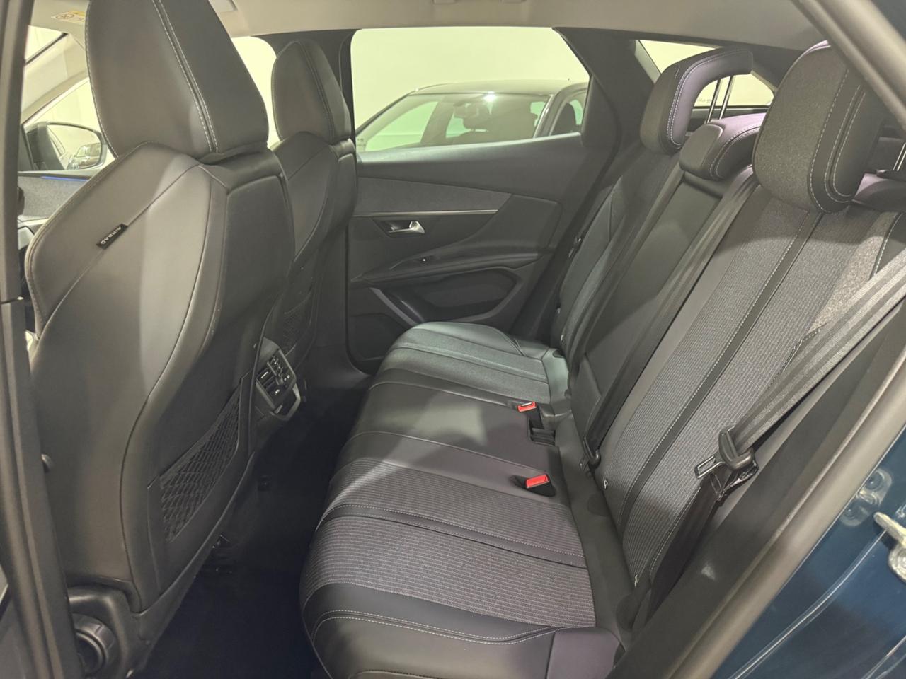Peugeot 3008 BlueHDi 130 S&S EAT8 Allure Pack N1