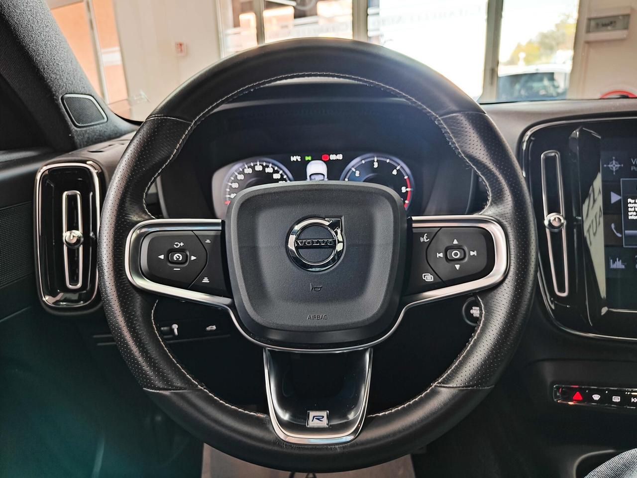 Volvo XC40 D3 R-design