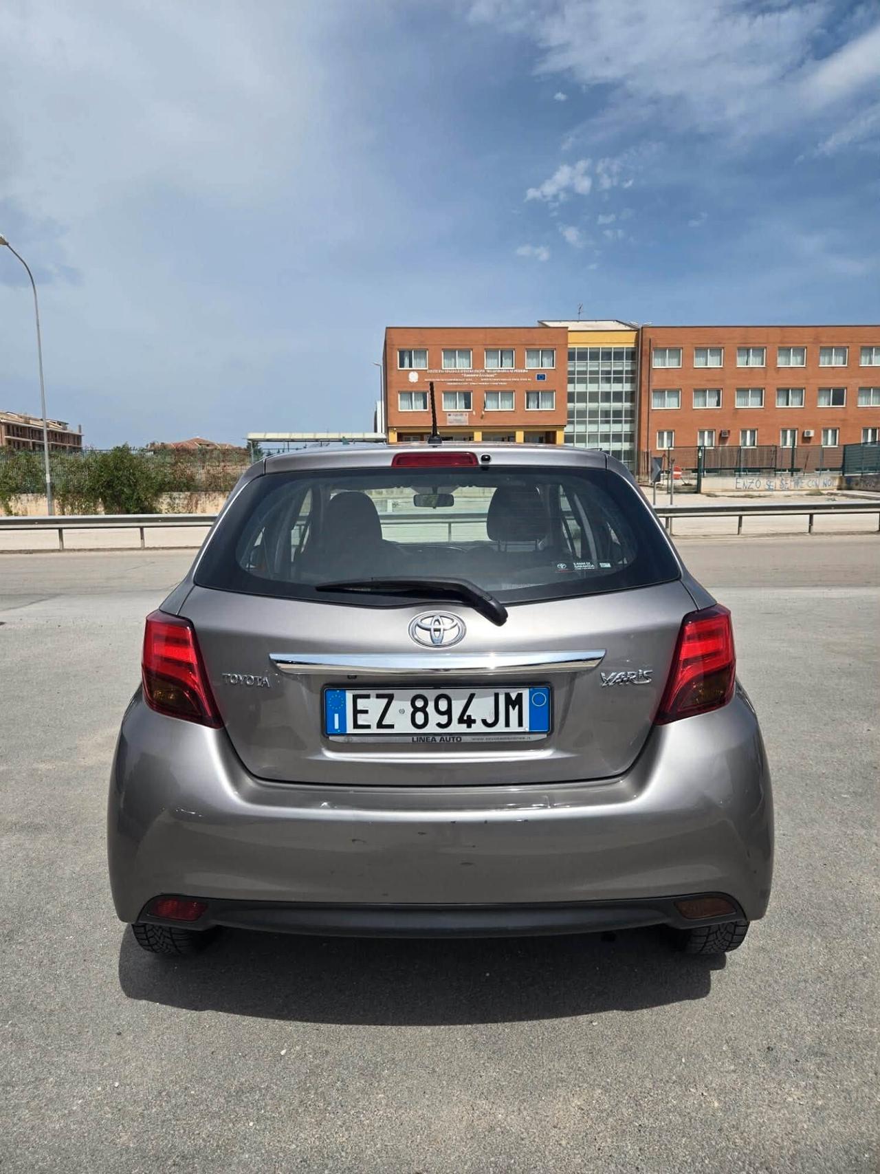 Toyota Yaris 1.0 5 porte Lounge