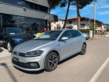 Volkswagen Polo 1.6 TDI 95 CV Highline R-Line *NEOPATENTATI*