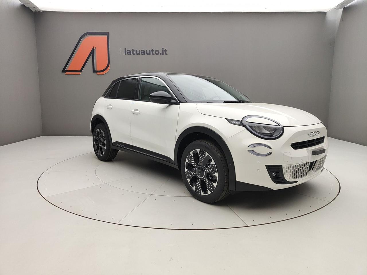 FIAT 600 IV 2023 1.2 MHEV 110CV DCT LA PRIMA