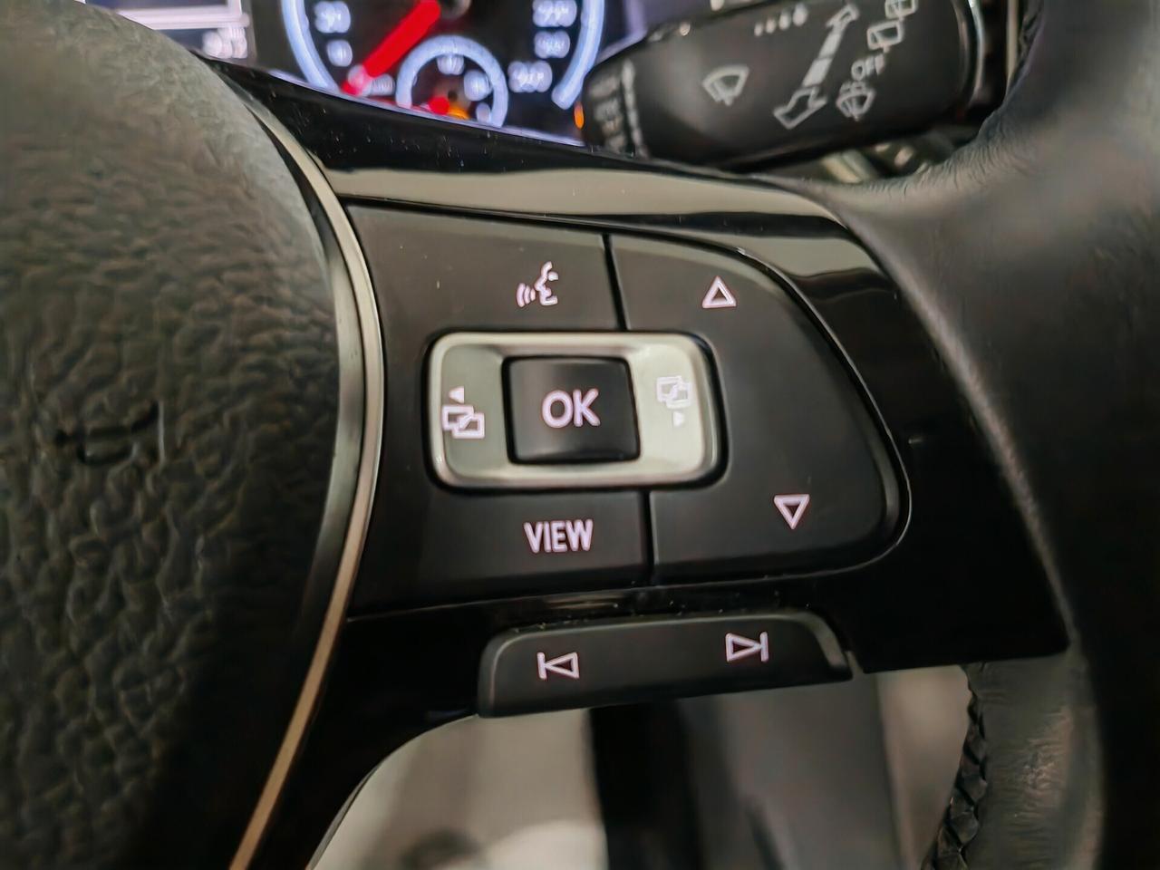 Volkswagen T-Roc 20TDI 115cv navig led 2022