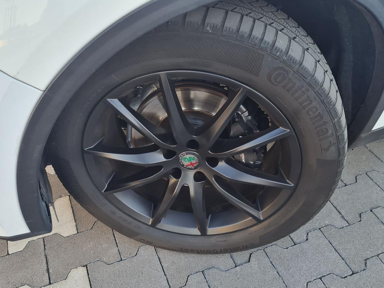 Alfa Romeo Stelvio 2.2 veloce Business #7202