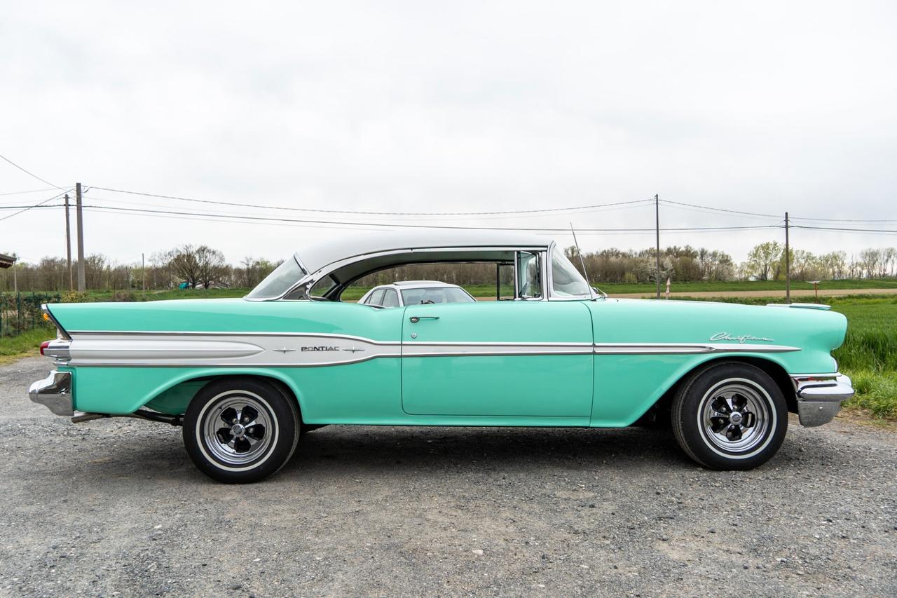 PONTIAC CHIEFTAIN 5.7 V8 - 2 DOOR HARDTOP 1957 - RESTAURO TOTALE
