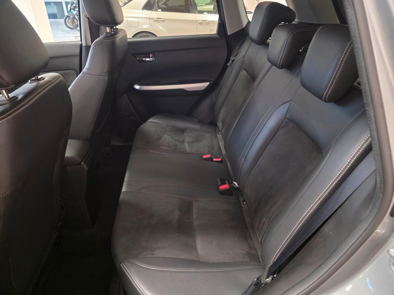 Suzuki Vitara 1.6D 4x4 full automatic