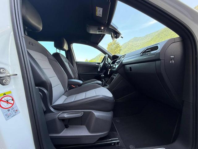 VOLKSWAGEN Tiguan 2.0 TDI 4MOTION R-LINE