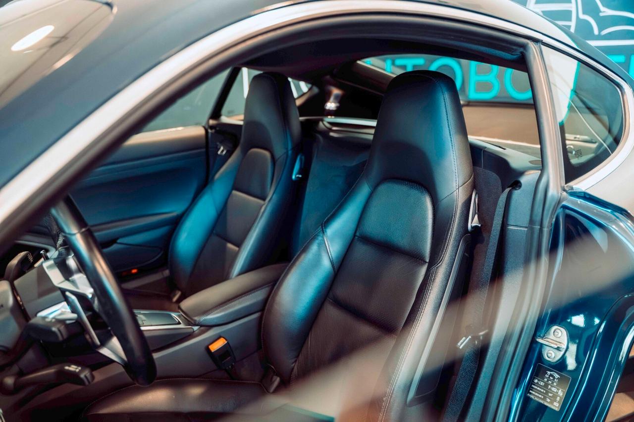 Porsche Cayman 718