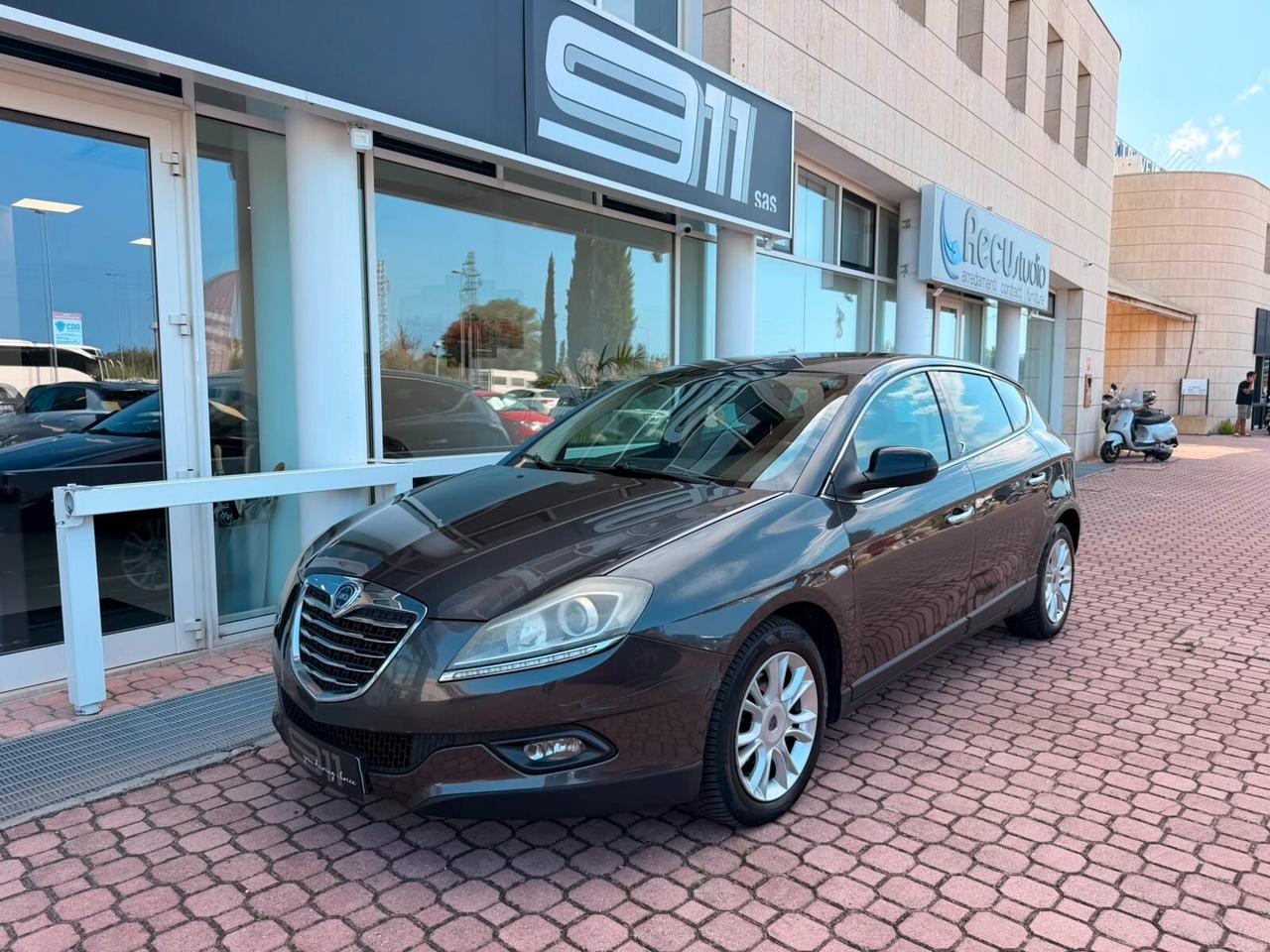Lancia Delta 1.6 MJT DPF Business