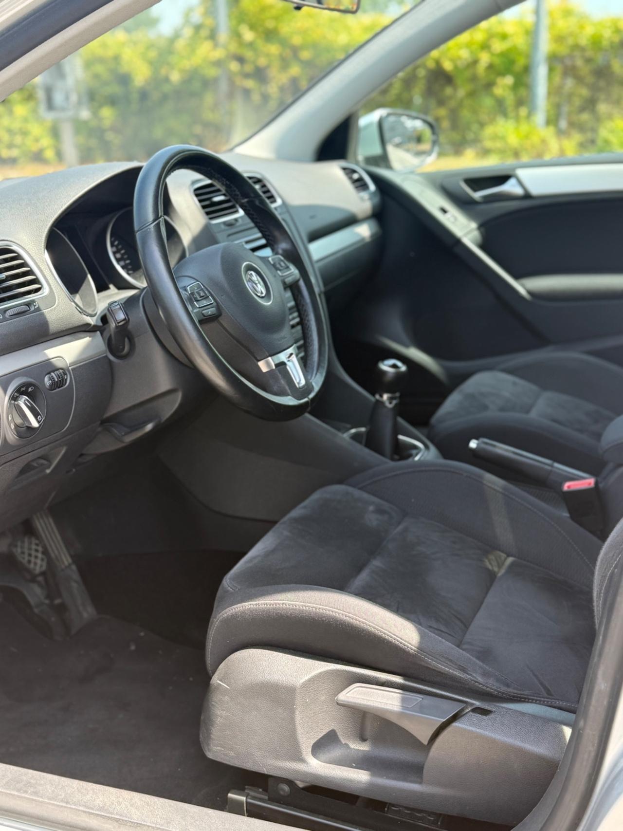 Volkswagen Golf 1.6 TDI DPF 5p. Highline