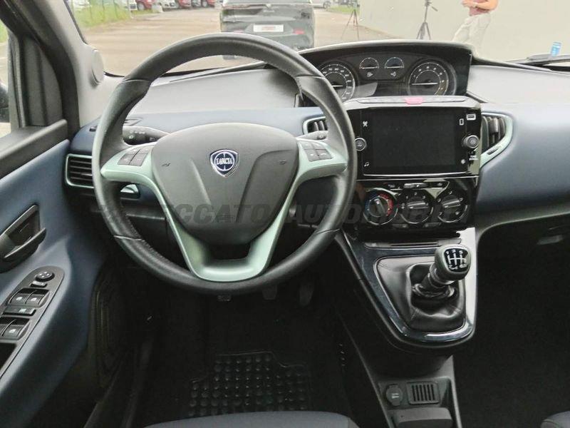 Lancia Ypsilon Ypsilon 1.0 firefly hybrid Platino s&s 70cv