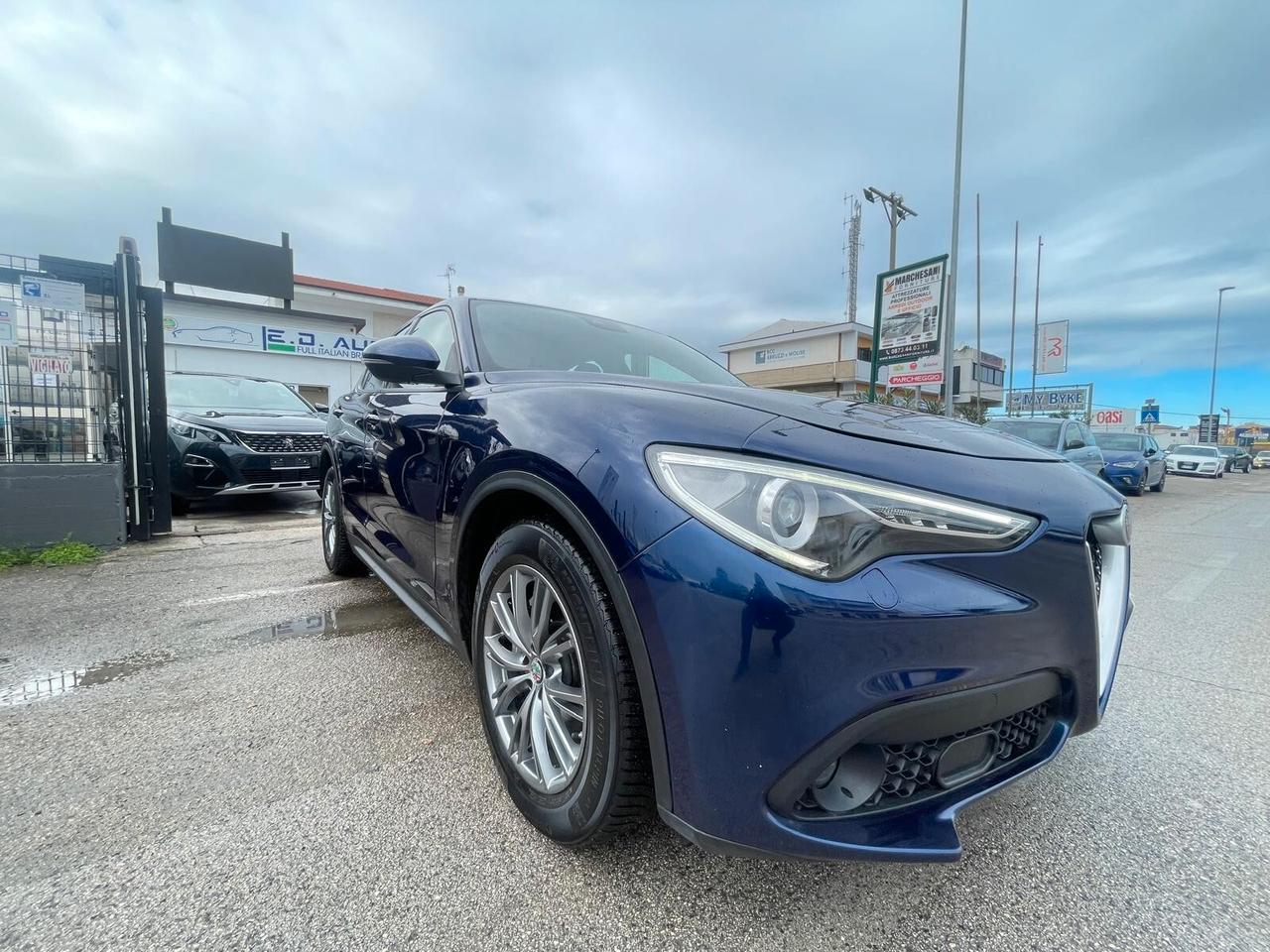Alfa Romeo Stelvio 2.2 Turbodiesel 180 CV AT8 RWD Executive