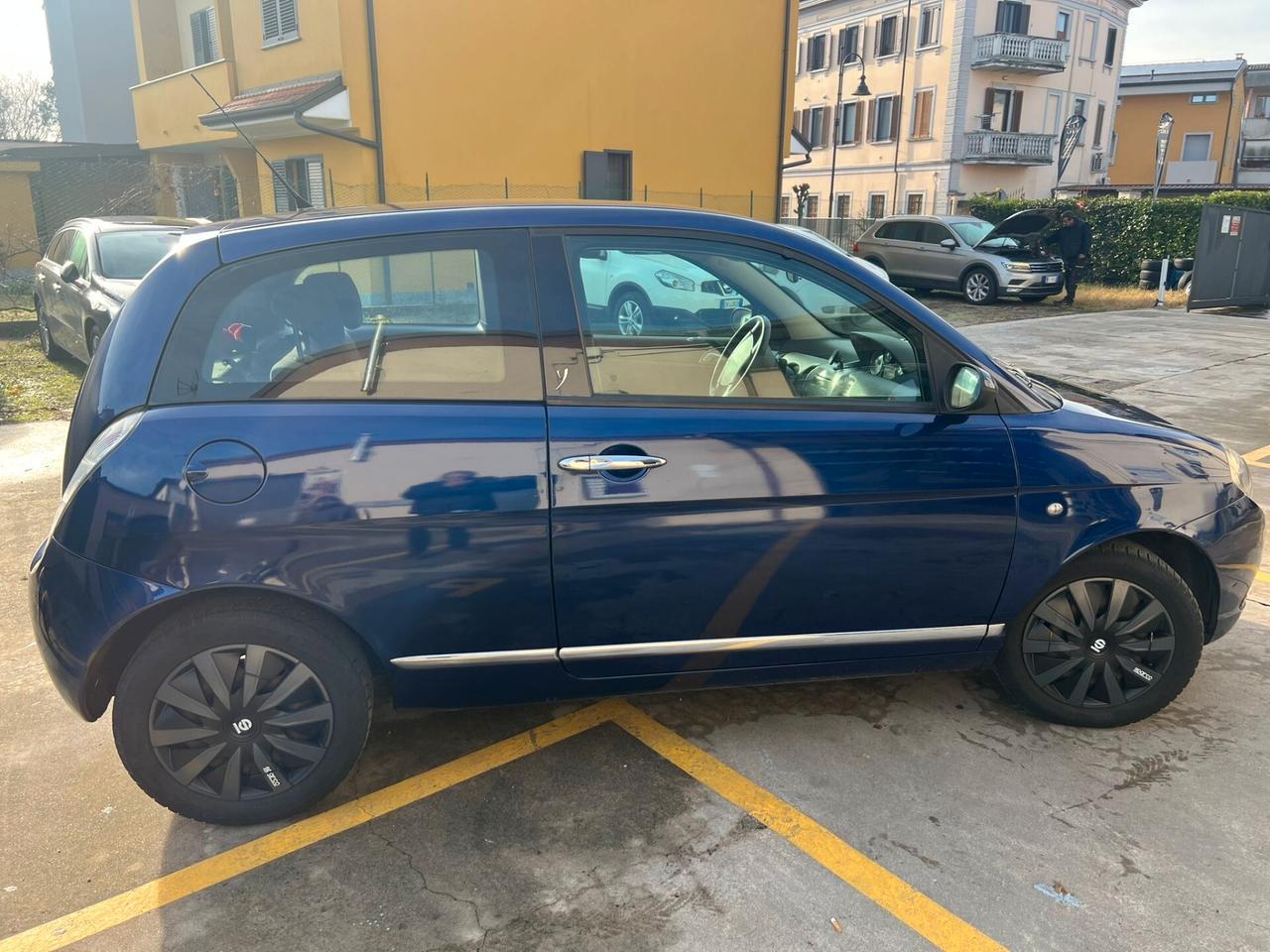 Lancia Ypsilon 1.2 Modamilano