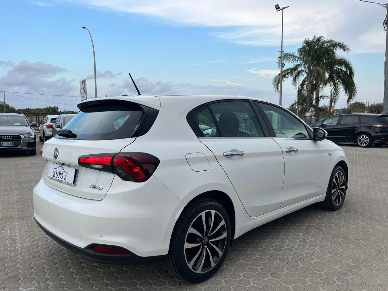 FIAT Tipo 1.3 Mjt S&S 5p. Lounge