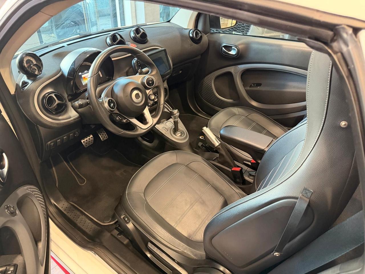 Smart ForTwo 90 0.9 T twinamic cabrio BRABUS