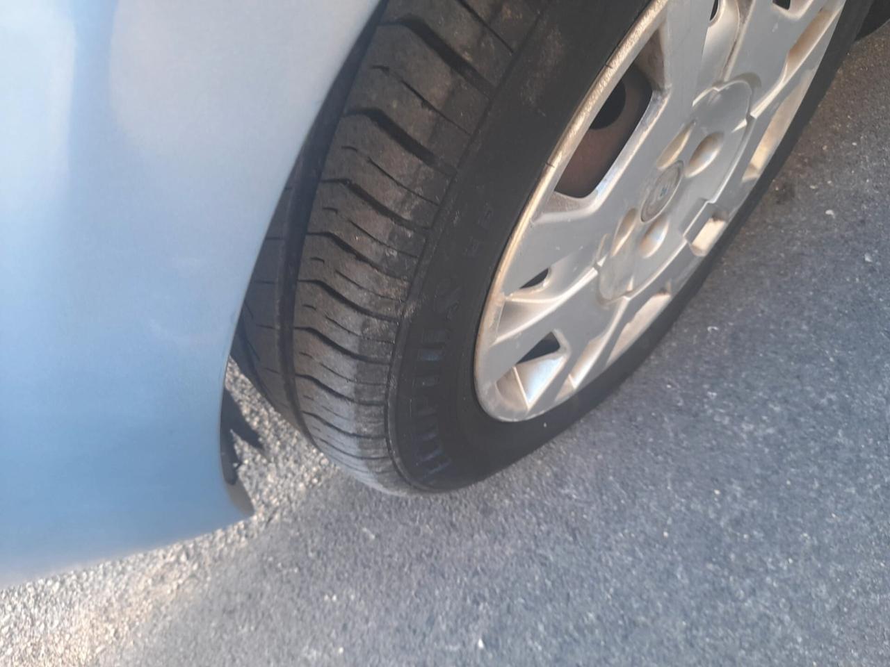 Fiat Idea 1.3cc diesel 12 mesi garanzia-2005