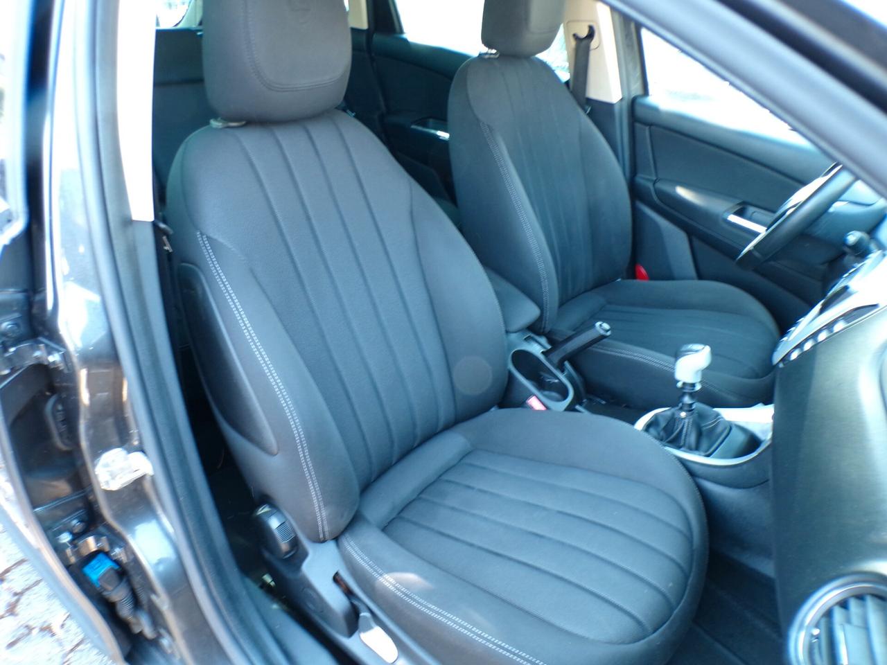Lancia Delta 1.6 MJT DPF Silver