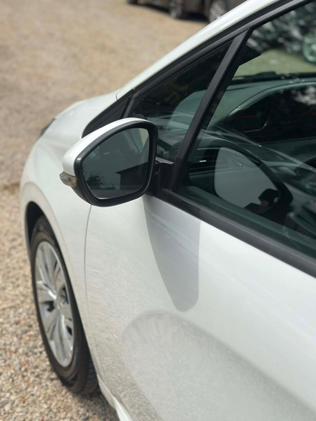Peugeot 208 5p. ACTIVE KMCERT GARANZ