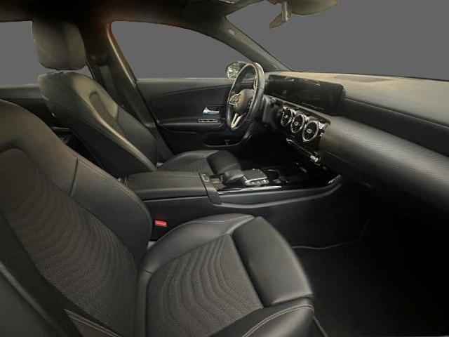 MERCEDES-BENZ A 180 d Automatic Business Extra