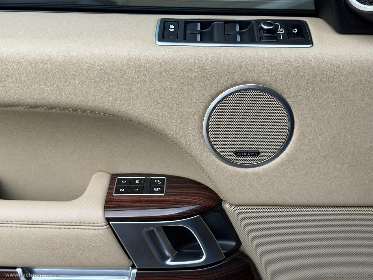 LAND ROVER Range Rover 3.0 TDV6 Vogue