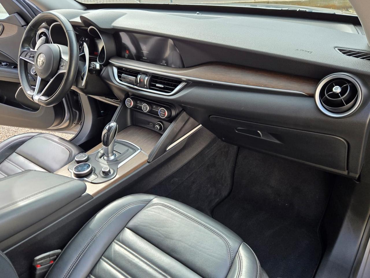 Alfa Romeo Stelvio 2.0 Turbo 280 CV Q4 First Edition