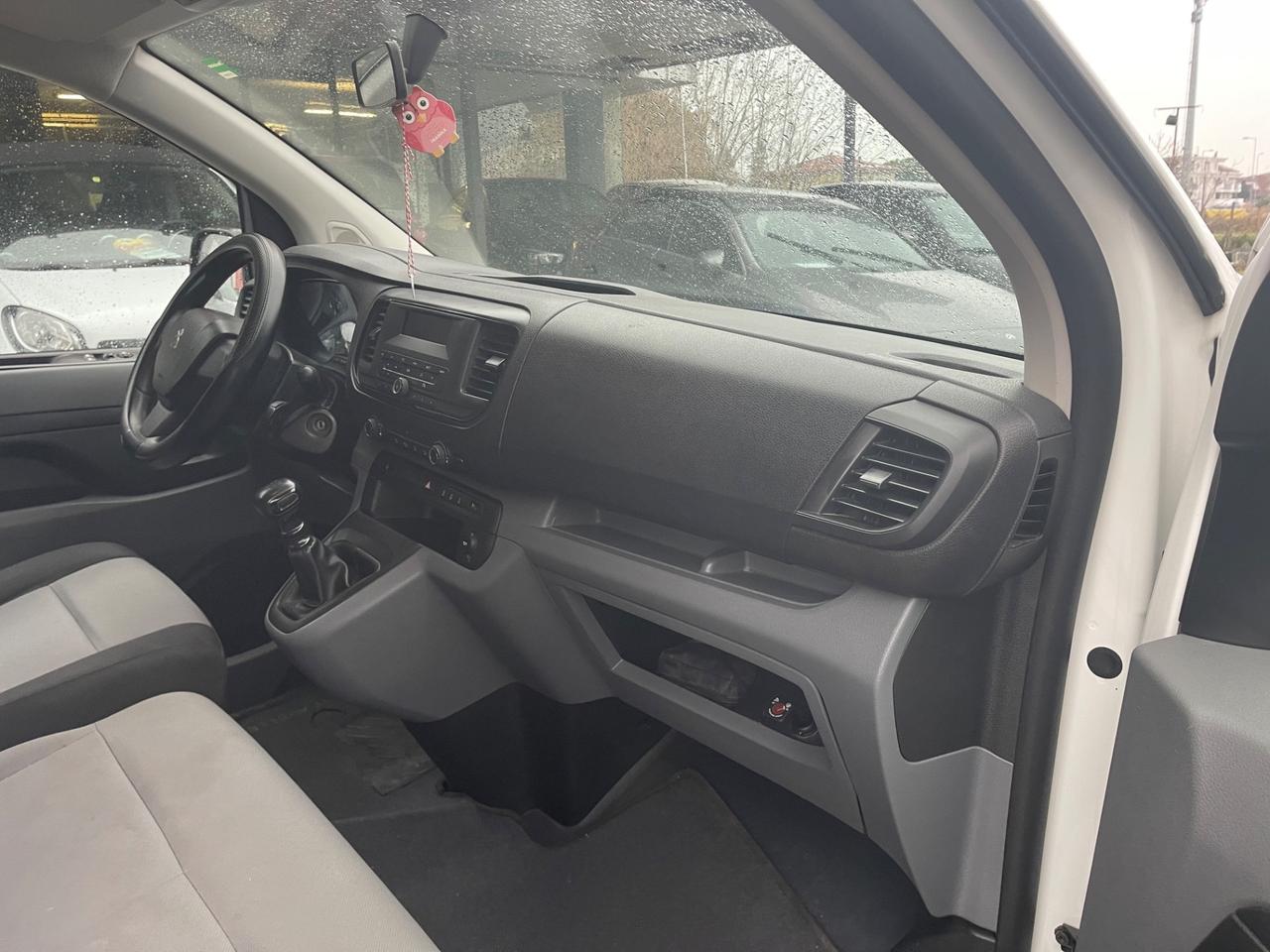 Peugeot Expert BlueHDi 120 S&S PC-TN Combi Compact