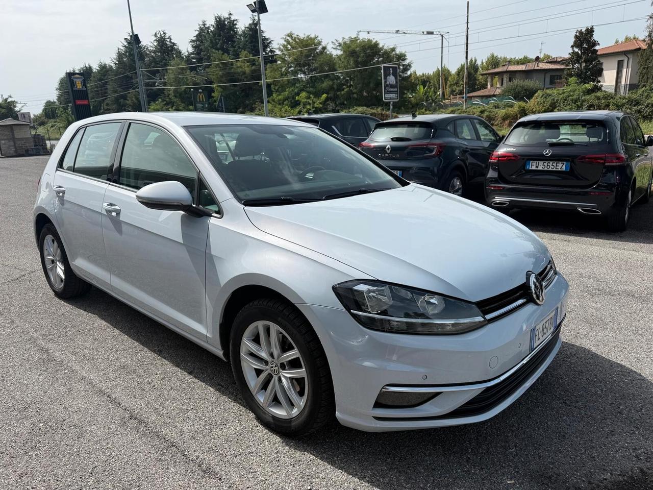 Volkswagen Golf 1.0 TSI 110 CV DSG 5p. Business BlueMotion Technology