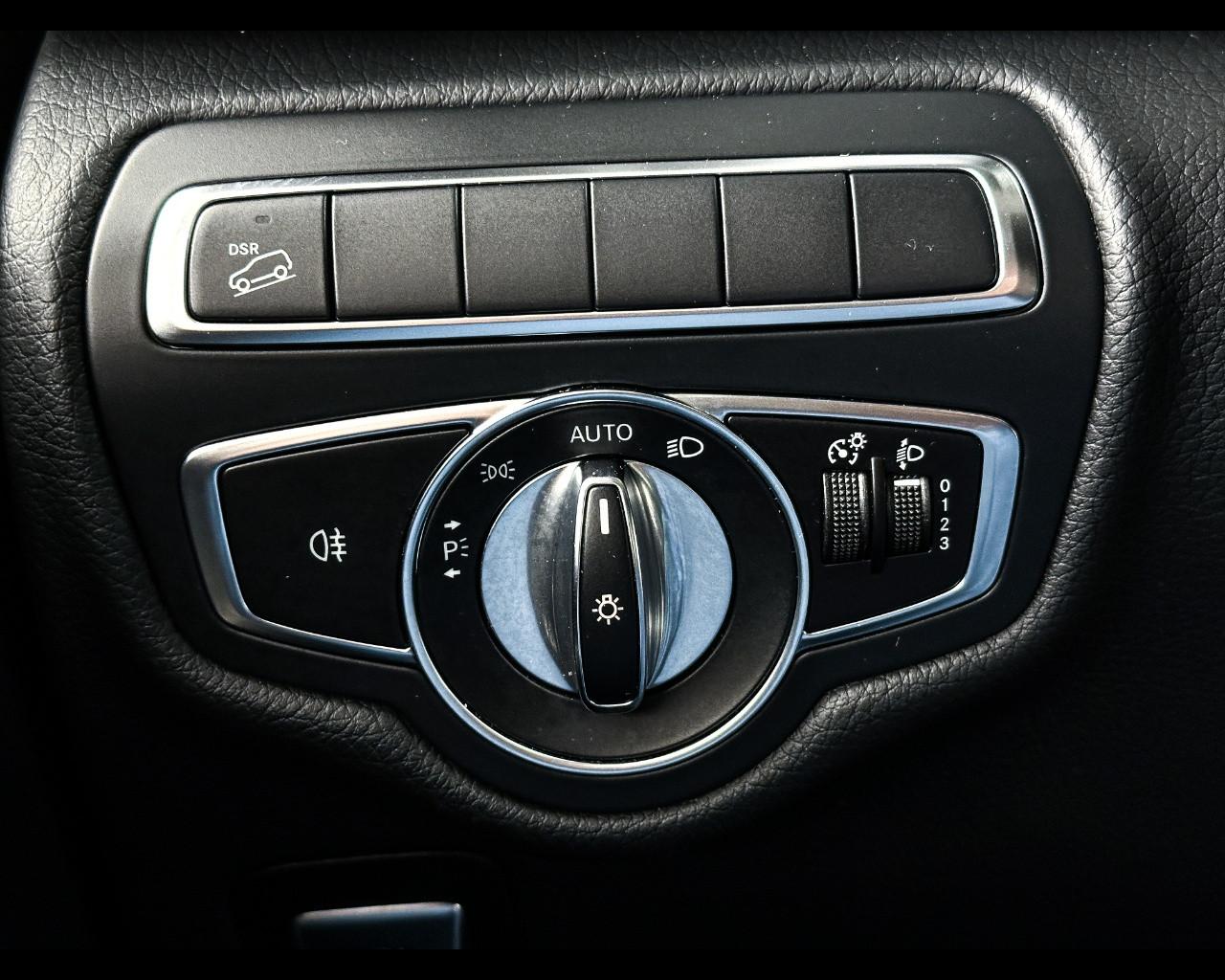 Mercedes-Benz Classe V (W447) - V 200 d Automatic 4Matic Executive Compact