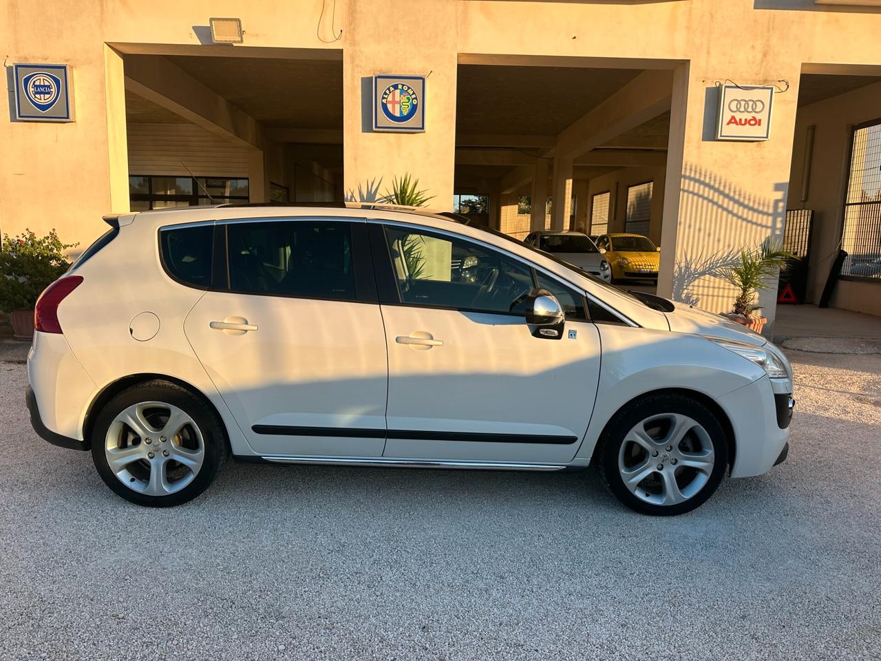 Peugeot 3008 HYbrid4/DIESEL 2012 Stupenda
