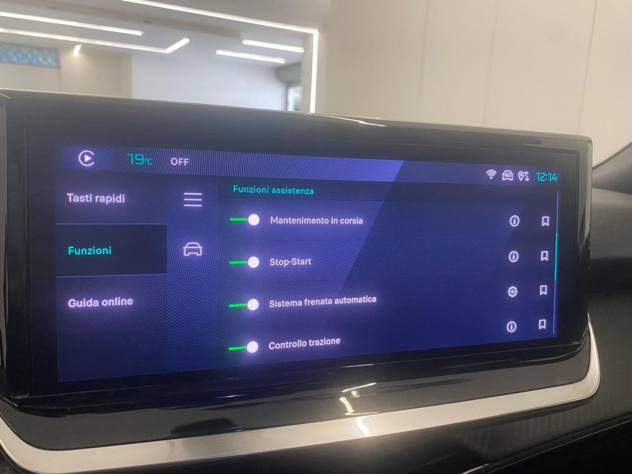 Peugeot 2008 BlueHDi 130 S&S EAT8 Allure Pack