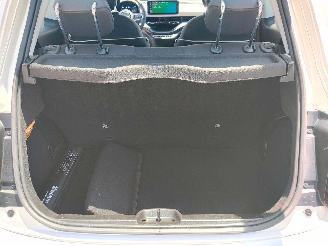 Fiat 500 500e Berlina 42 kWh Icon