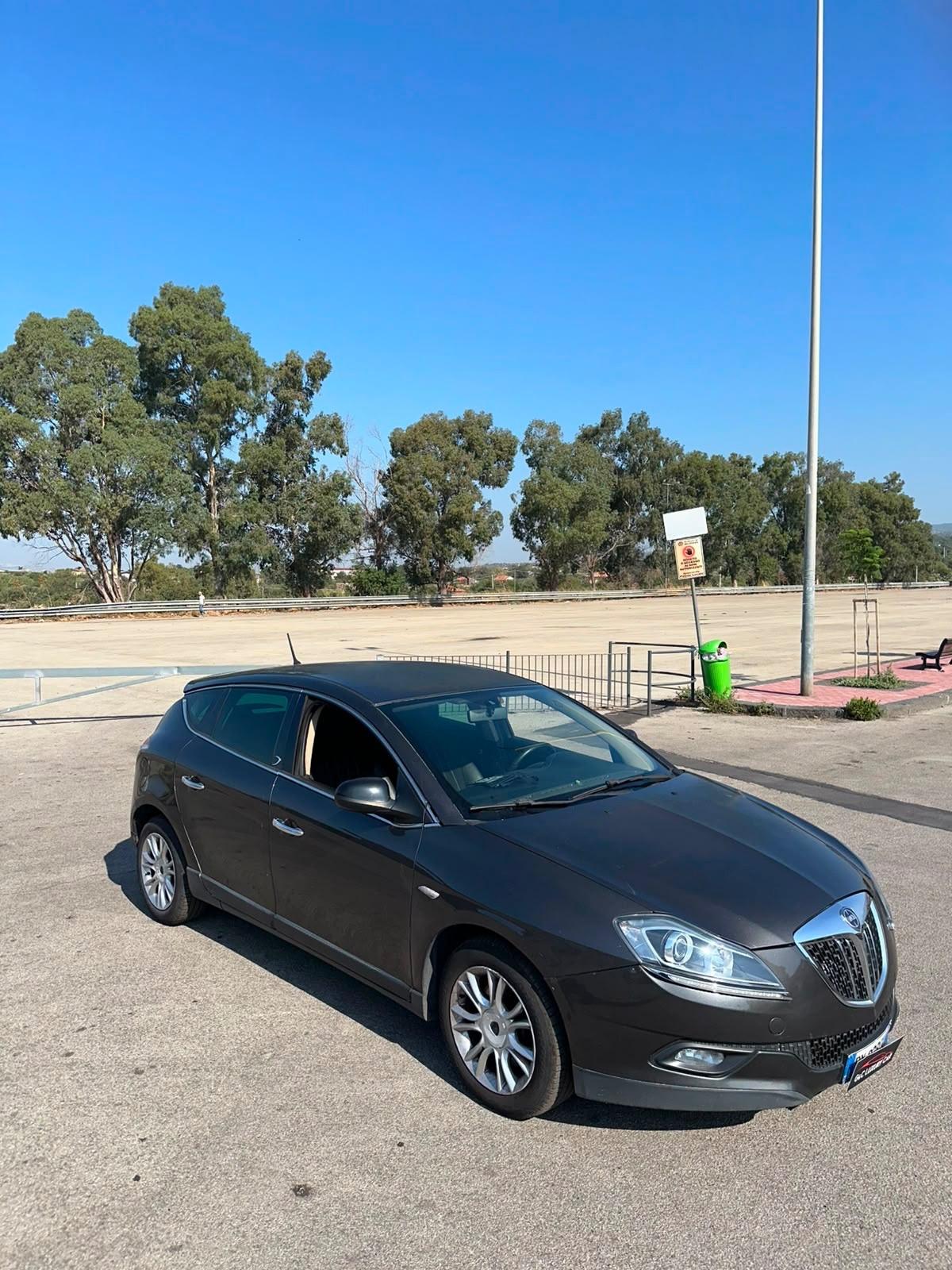 Lancia Delta 1.9 MJT