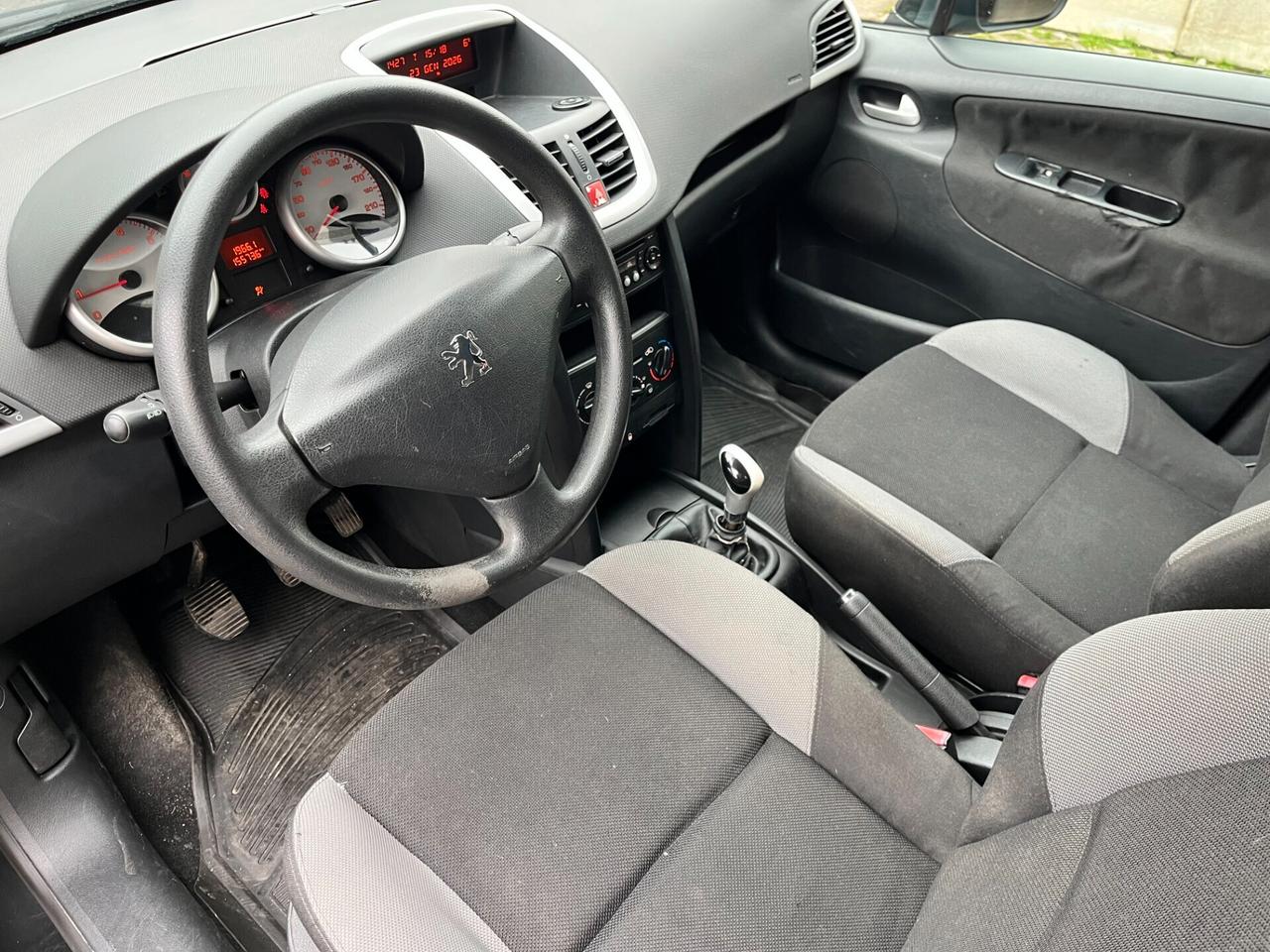 Peugeot 207 1.4 75CV